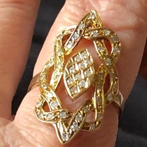 18k gold with diamonds size 8.75